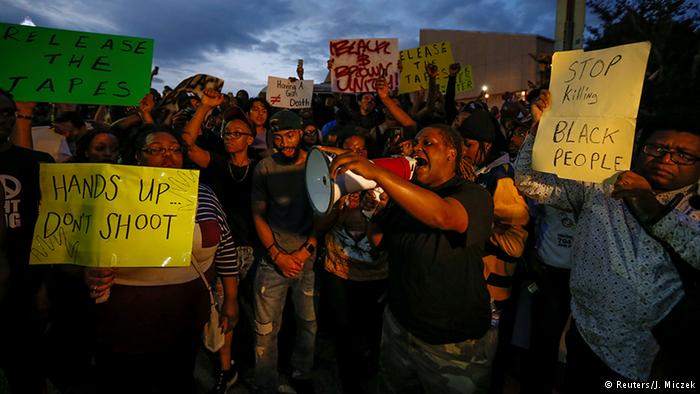Charlotte police shooting: `State of emergency` declared after violence